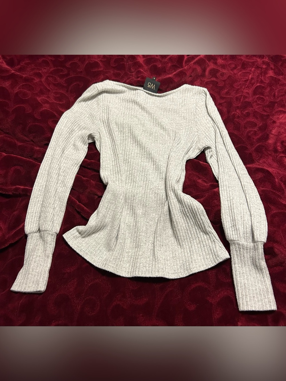 Light Gray Ribbed Knit Top - Picture 4 of 4